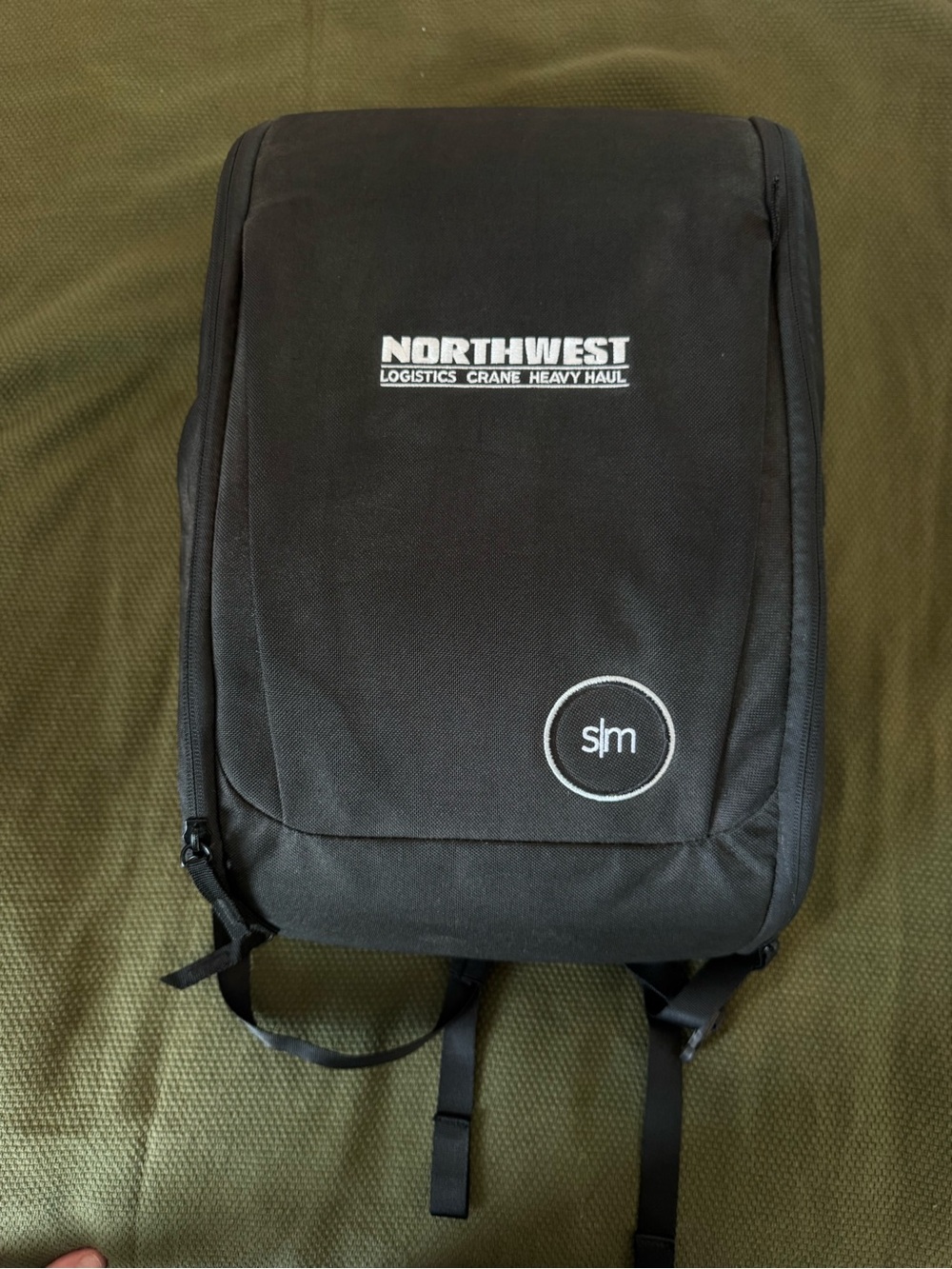 Simple Modern Laptop Backpack